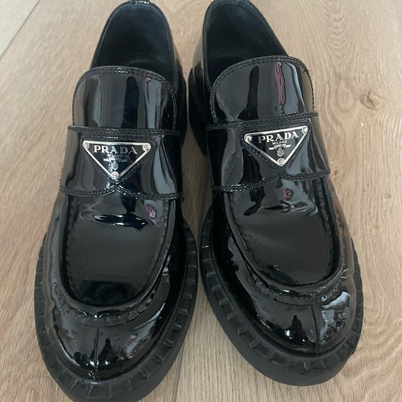 Prada Women’s Black Loafers - Picture 1 of 7